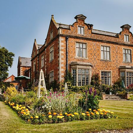 Willington Hall Hotel Tarporley Eksteriør billede