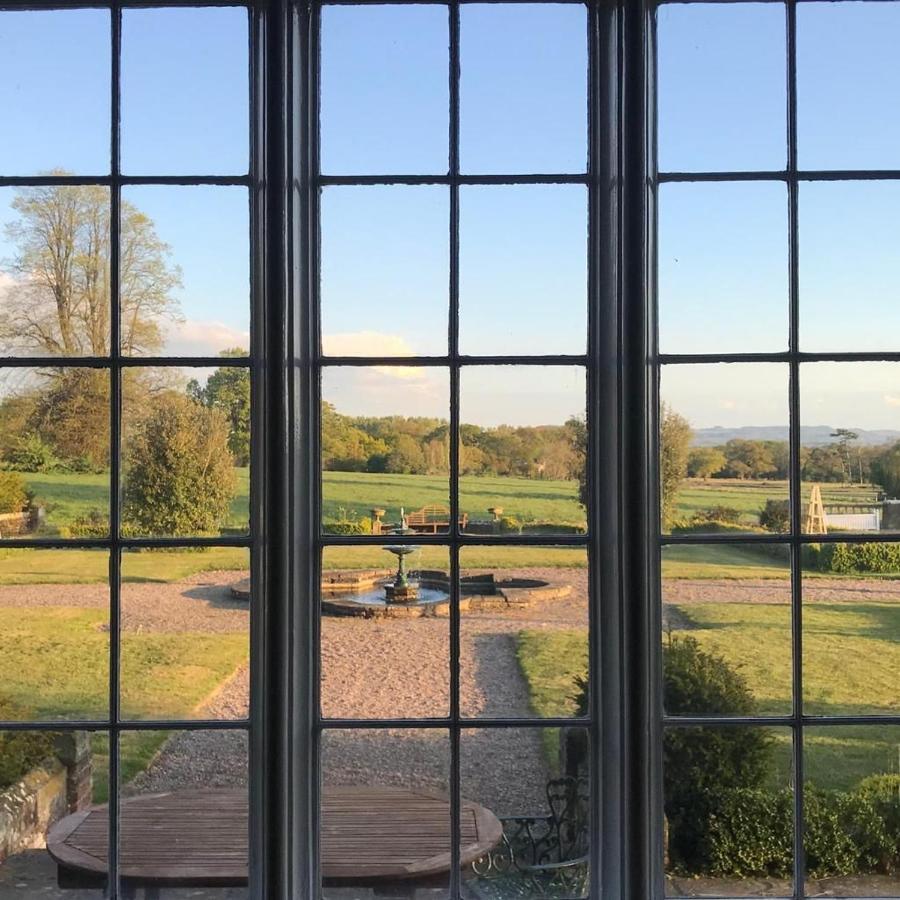 Willington Hall Hotel Tarporley Eksteriør billede