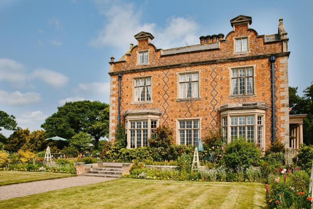 Willington Hall Hotel Tarporley Eksteriør billede