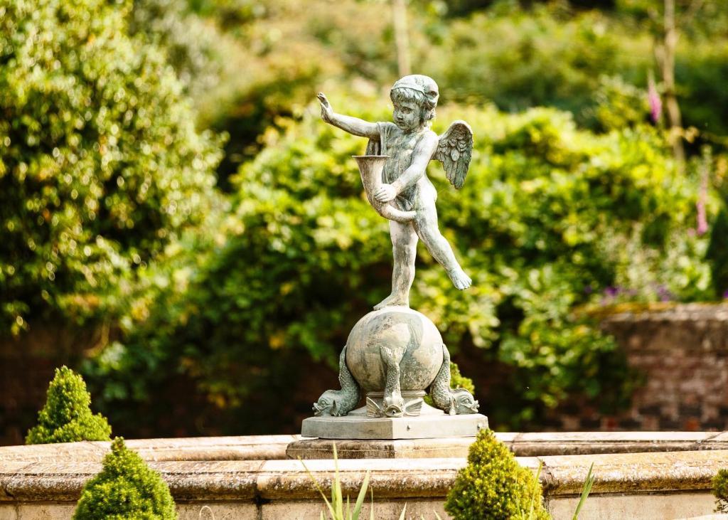 Willington Hall Hotel Tarporley Eksteriør billede