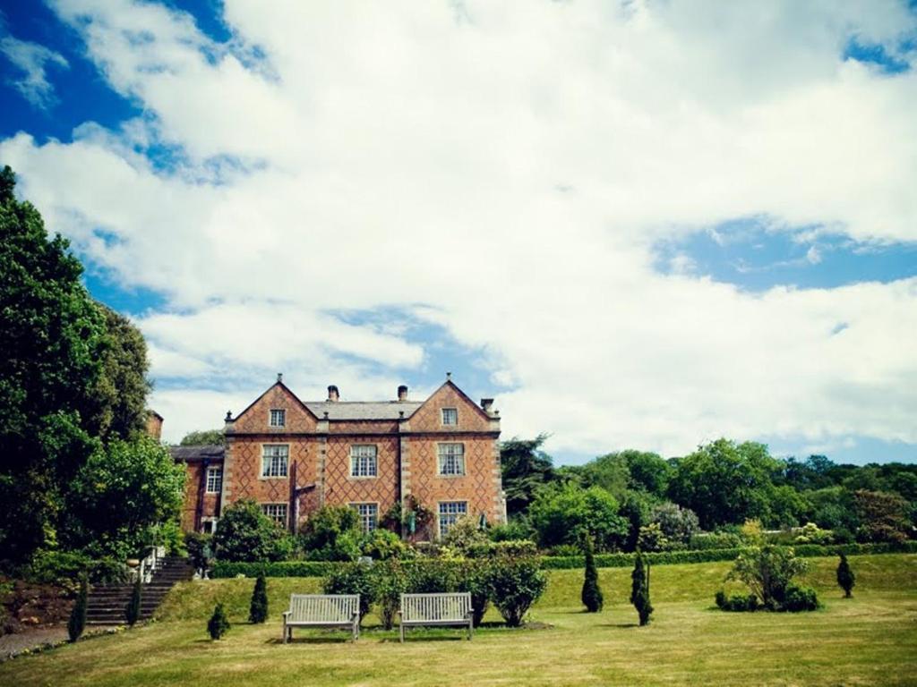 Willington Hall Hotel Tarporley Eksteriør billede