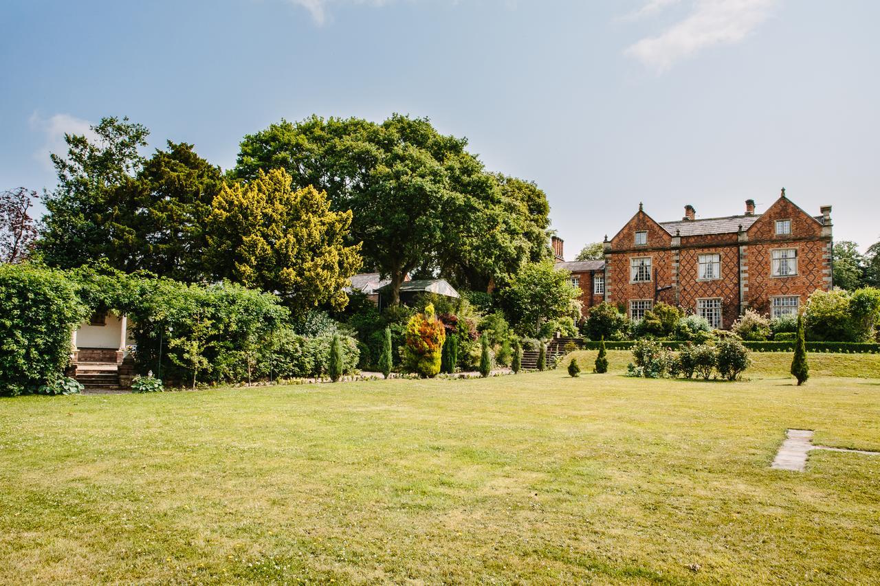 Willington Hall Hotel Tarporley Eksteriør billede
