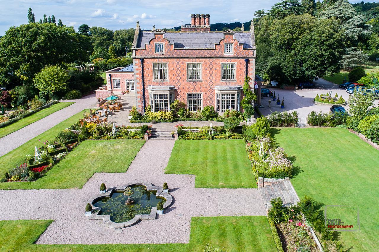 Willington Hall Hotel Tarporley Eksteriør billede