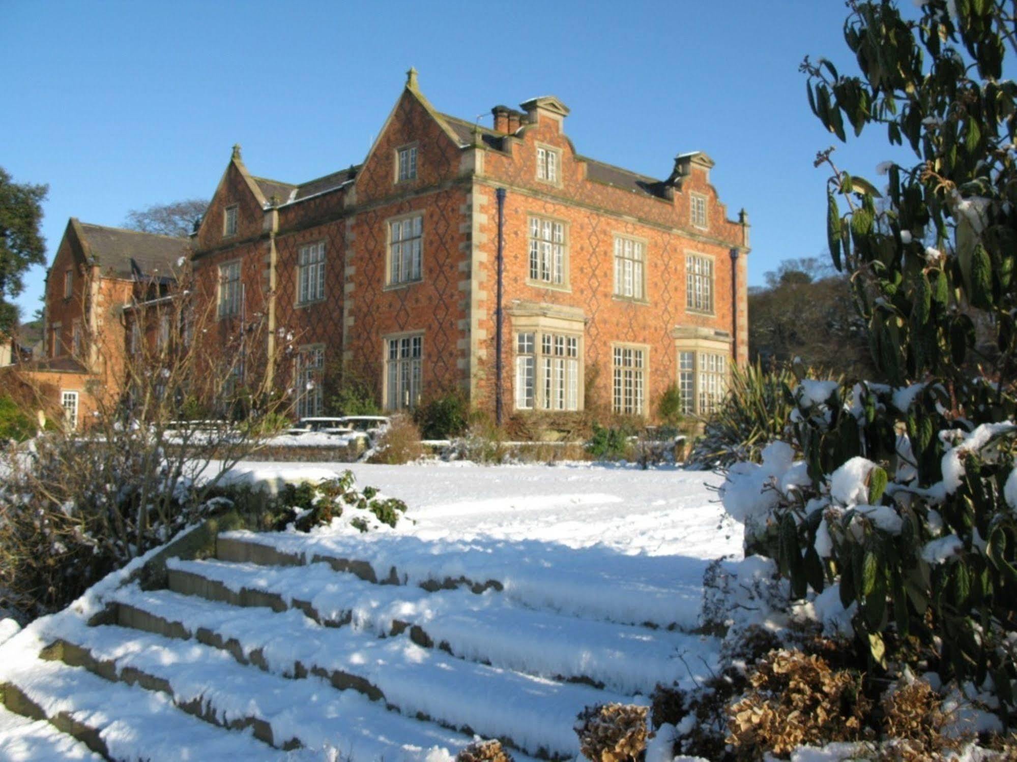 Willington Hall Hotel Tarporley Eksteriør billede
